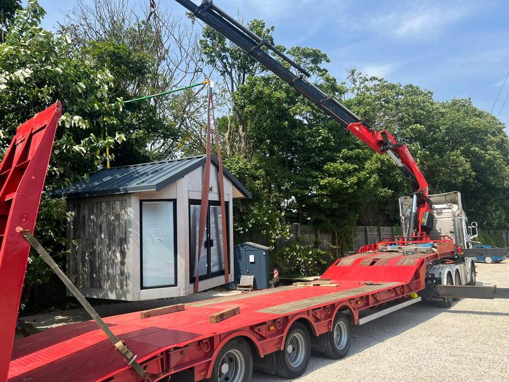 Top 5 Things to Consider When Hiring a Hiab Crane for Your Project in London